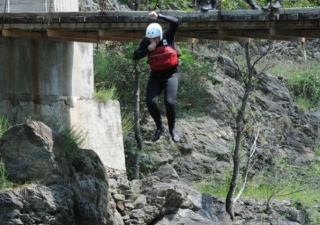 Lanzandose al rio